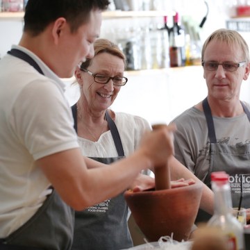 Explore Vegetarian Cooking Classes - From Garden to Table
