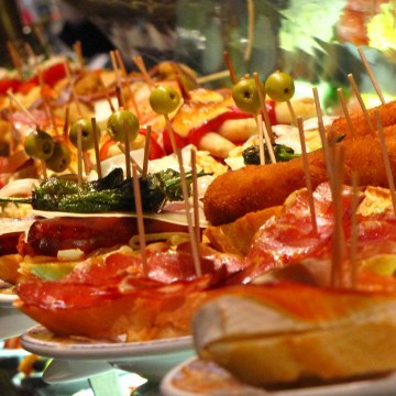 How to Make Tapas Dishes: A Guide to Spanish Small Plates