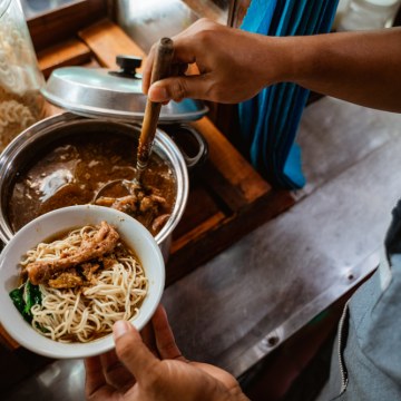 7 Essential Cooking Equipment For Asian Recipes  