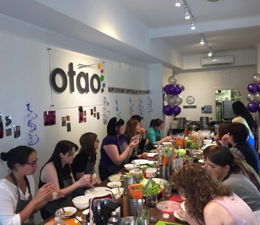 12 Best Team Building Activities for Small Offices 2024
