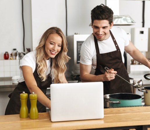 Online Cooking Class for Family: A Fun Way to Bond and Learn Together