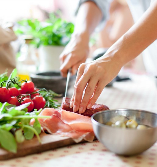 Pros and Cons of Meal Delivery Food Service