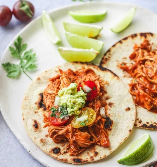 Mexican Shredded Chicken in a Pressure Cooker: Quick, Flavorful, and Versatile