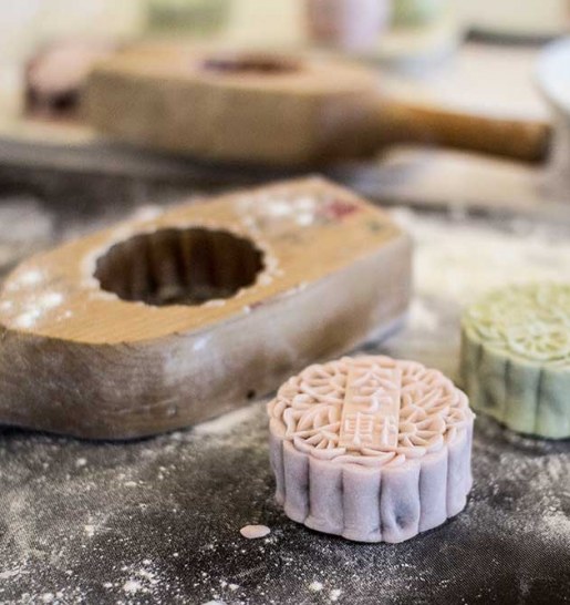 How to Make Mooncake with Easy Recipes