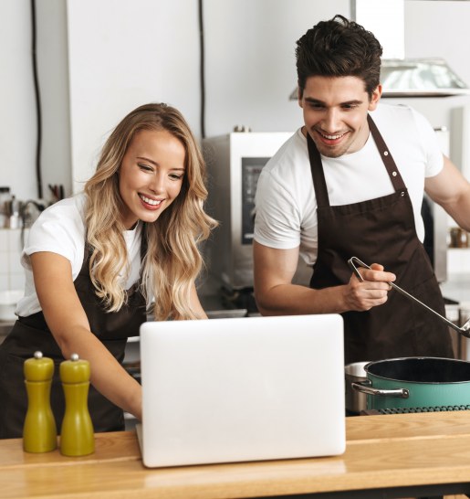 Online Cooking Class for Family: A Fun Way to Bond and Learn Together
