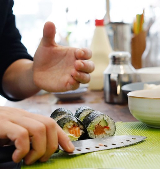 How to buy on a budget the best kitchen knife?